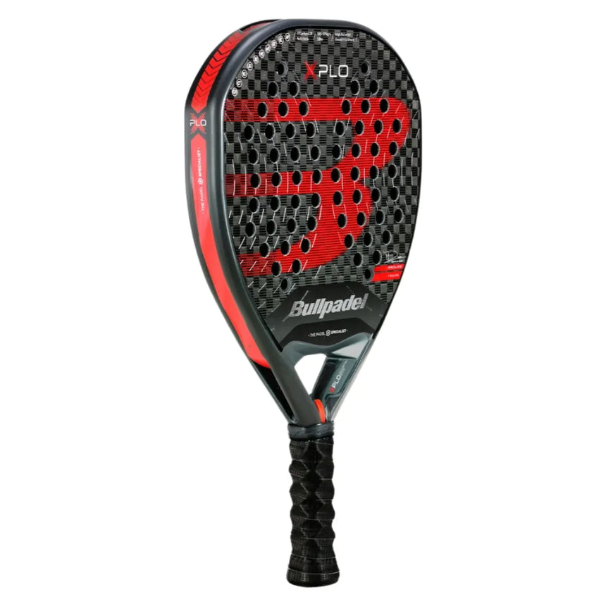 The BULLPADEL RACKET XPLO 2025 MARTÍN DI NENNO (LIKE NEW) from Padel Smash Academy features a bold black and red design with the Bullpadel logo on the face, a perforated surface, and textured grip handle for enhanced performance and style.
