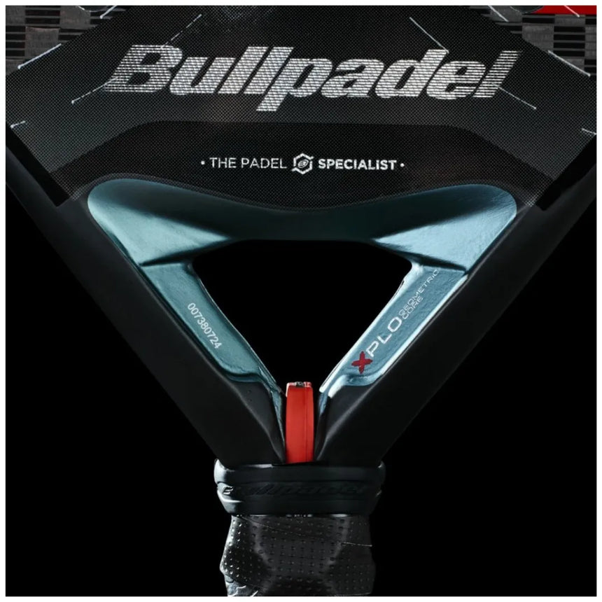 Close-up of a BULLPADEL RACKET XPLO 2025 MARTÍN DI NENNO, showcasing Padel Smash Academy. The handle features red and black accents with X-PLORER and XPLO, along with the text THE PADEL SPECIALIST on this sleek design.