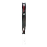 The Bullpadel Vertex 04 Comfort 2024 Martín Di Nenno features a black and red diamond-shaped design with a white handle, matte finish, subtle red accents, and CURVAKTIV system for enhanced play. A textured handle ensures a firm grip.