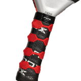 Close-up of the NOX Padel Racket AT10 Genius 18K by 2024 Agustin Tapia handle, featuring a black and red hexagonal pattern grip. The brand NOX is on the silver neck, crafted from refined aluminized carbon fiber for enhanced durability.
